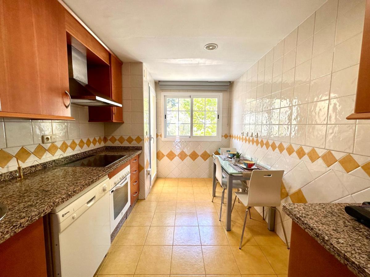 Moderno Apartamento Con Preciosas Vistas Al Mar En Urbanizacion Con Piscina - Rio Real 11 2G Marbella Eksteriør billede