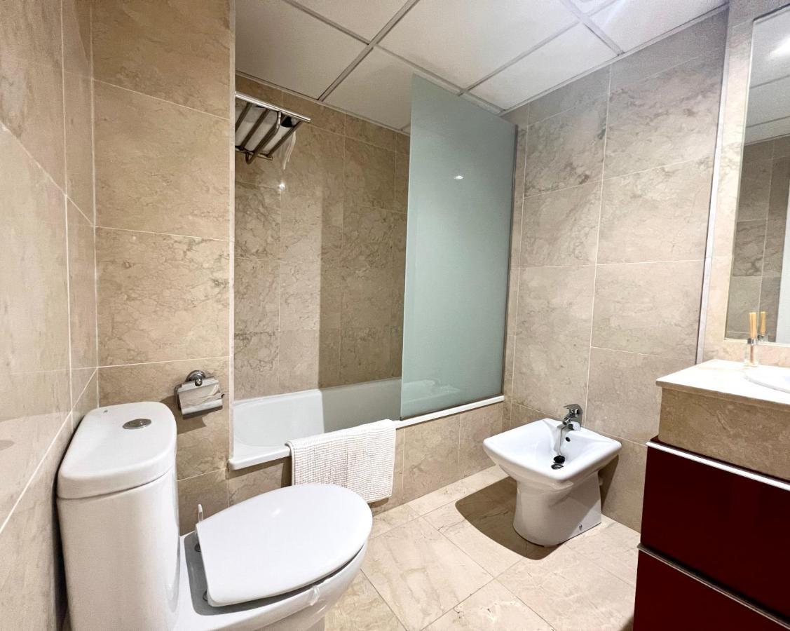 Moderno Apartamento Con Preciosas Vistas Al Mar En Urbanizacion Con Piscina - Rio Real 11 2G Marbella Eksteriør billede