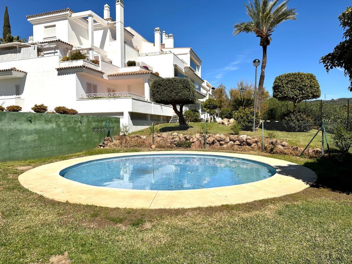 Moderno Apartamento Con Preciosas Vistas Al Mar En Urbanizacion Con Piscina - Rio Real 11 2G Marbella Eksteriør billede