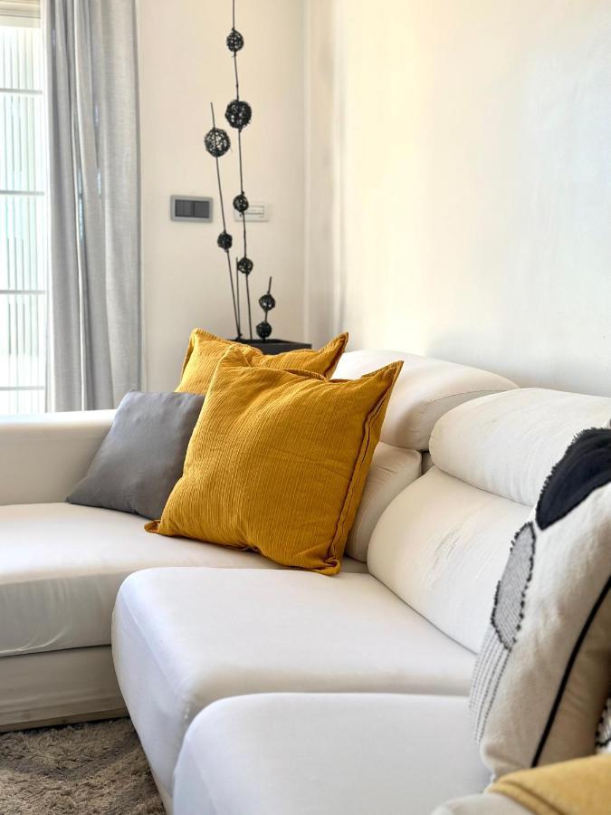 Moderno Apartamento Con Preciosas Vistas Al Mar En Urbanizacion Con Piscina - Rio Real 11 2G Marbella Eksteriør billede