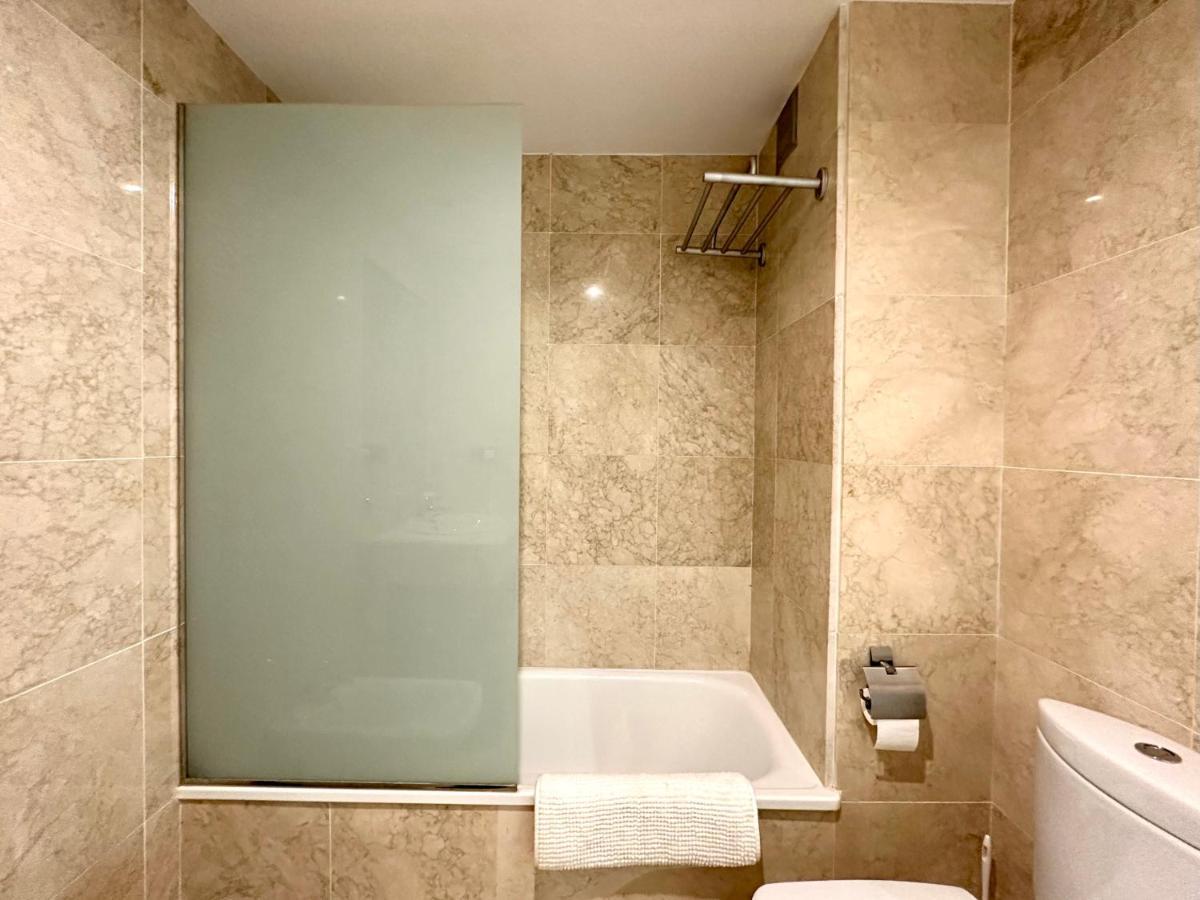 Moderno Apartamento Con Preciosas Vistas Al Mar En Urbanizacion Con Piscina - Rio Real 11 2G Marbella Eksteriør billede
