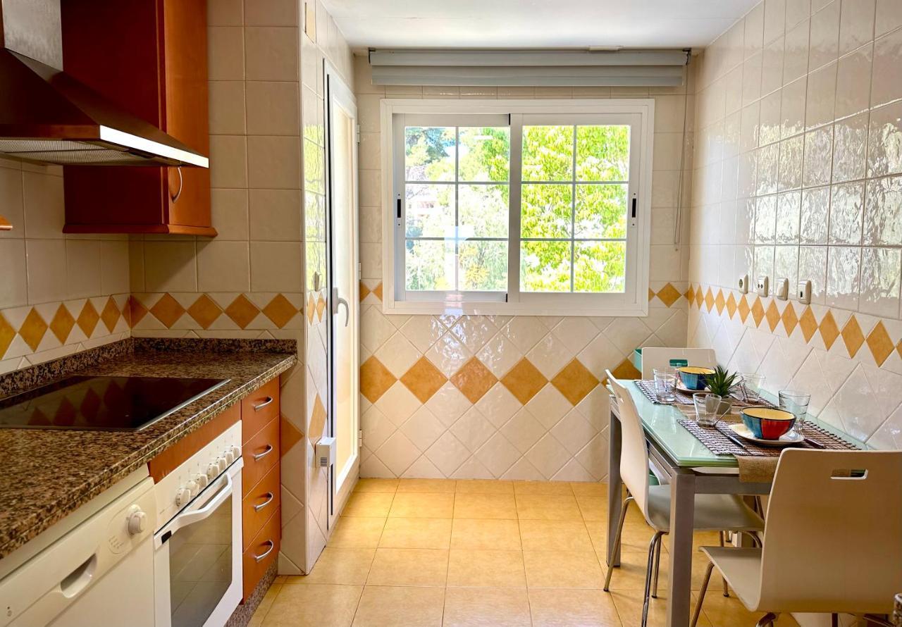 Moderno Apartamento Con Preciosas Vistas Al Mar En Urbanizacion Con Piscina - Rio Real 11 2G Marbella Eksteriør billede